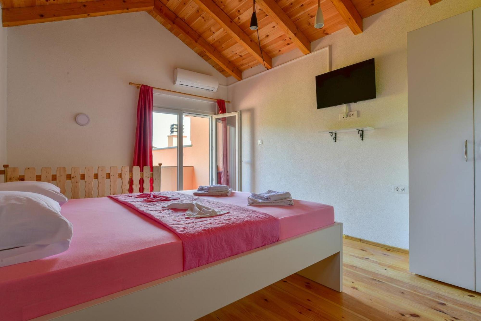 Lakeview Apartments Andela Virpazar Room photo